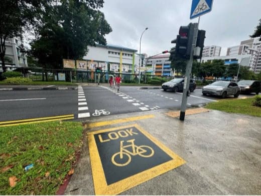 Bicycle crossing at Choa Chu Kang Dr near Kranji Primary School