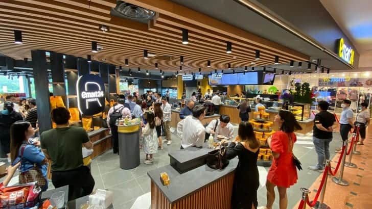 Discover the Latest Food Craze: Emart24 in Singapore